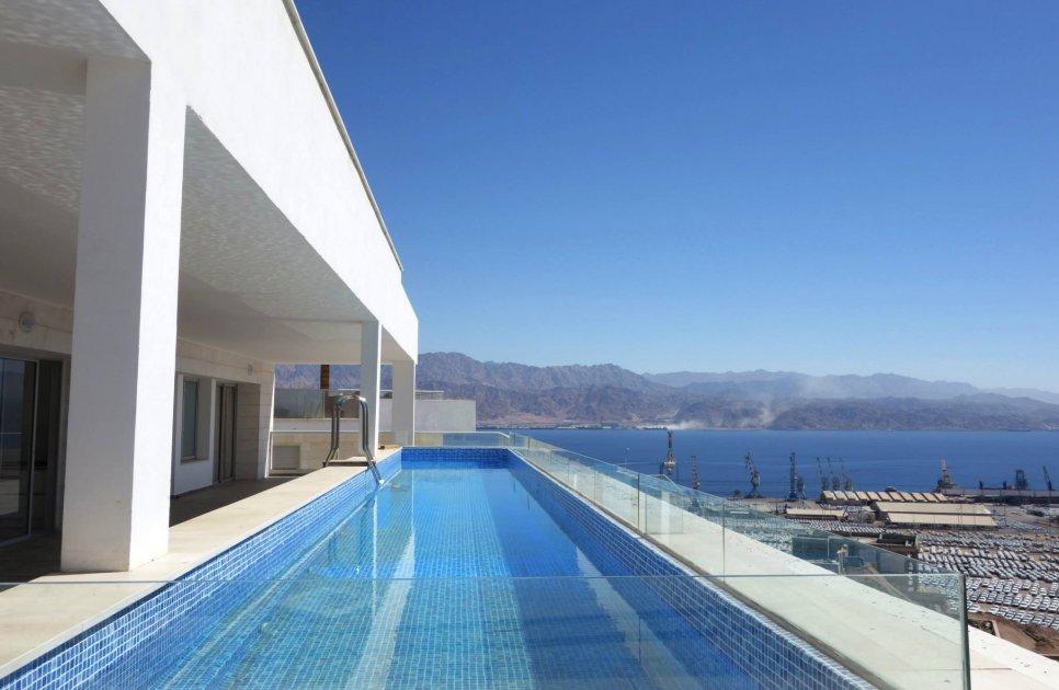 פנטהאוז מהחלומות - בריכה מתחם חיצוני ובריכה, פנטהאוז מהחלומות, וילה  באילת וילות - Vila