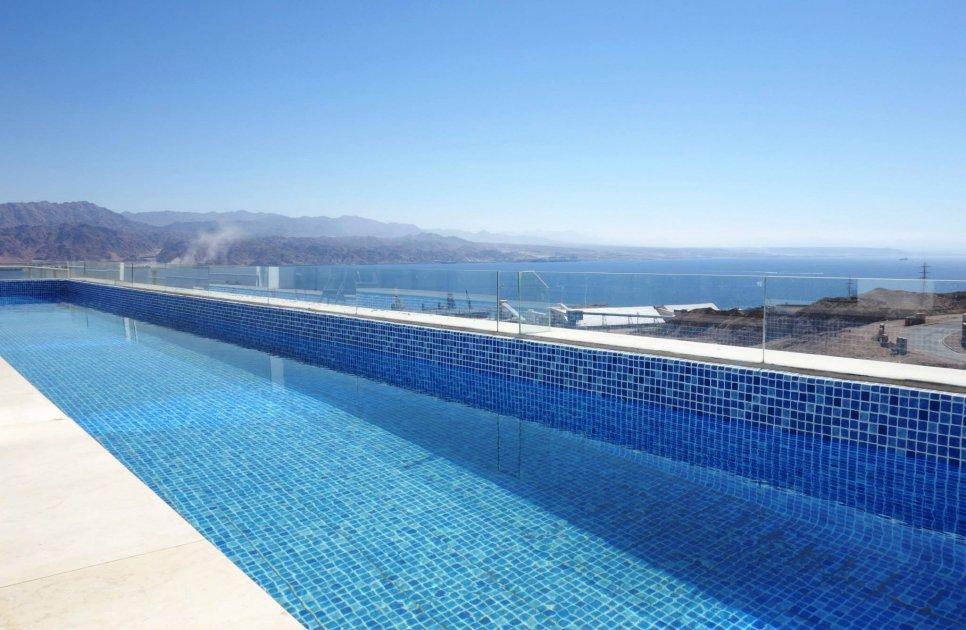 פנטהאוז מהחלומות - מתחם חיצוני מתחם חיצוני ובריכה, פנטהאוז מהחלומות, וילה  באילת וילות - Vila