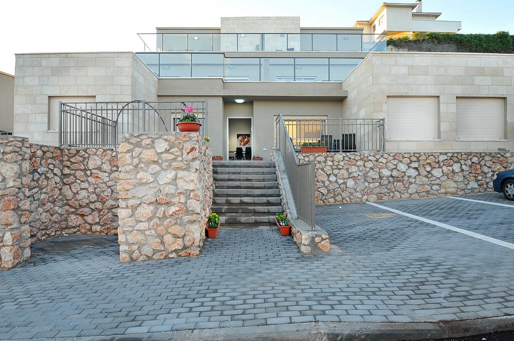 6023 מתחם חיצוני, וילה צפונה בנוף כנרת, וילה  בנוף כנרת וילות - Vila