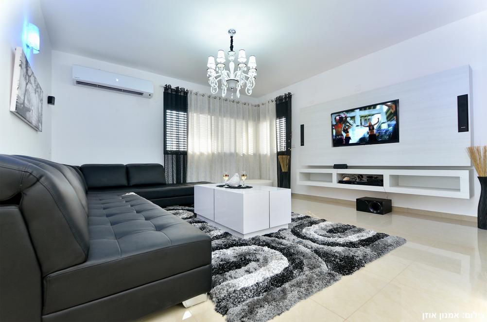 6896 מתחם פנימי, וילה אחוזת כרמים, וילה  בכפר חנניה וילות - Vila