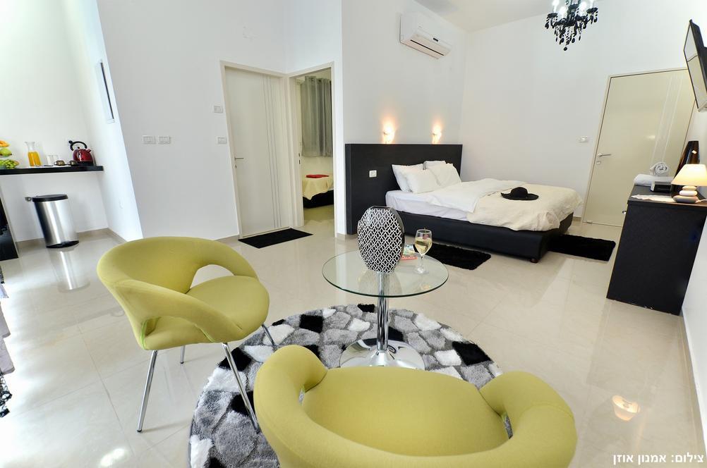 6900 מתחם פנימי, וילה אחוזת כרמים, וילה  בכפר חנניה וילות - Vila