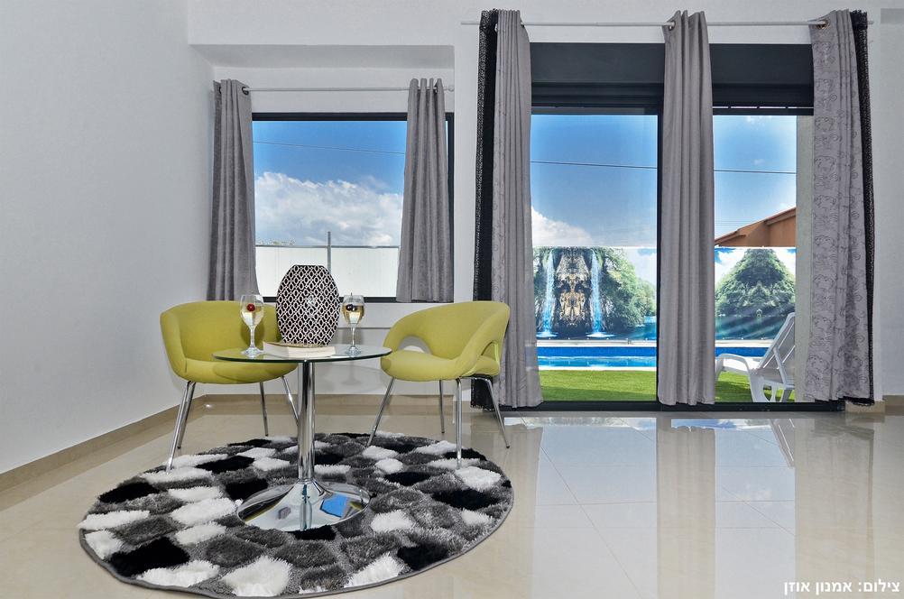 6901 מתחם פנימי, וילה אחוזת כרמים, וילה  בכפר חנניה וילות - Vila