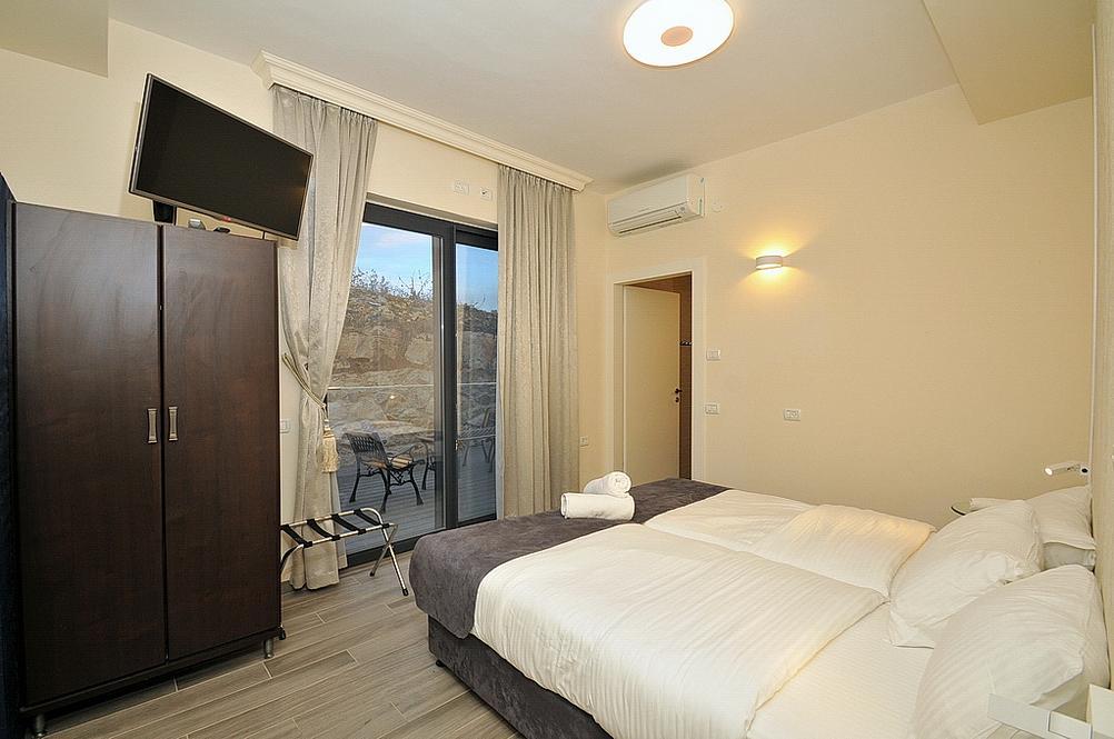 8888 פנים הוילה, וילת בוטיק מהדרין, וילה  באור הגנוז וילות - Vila