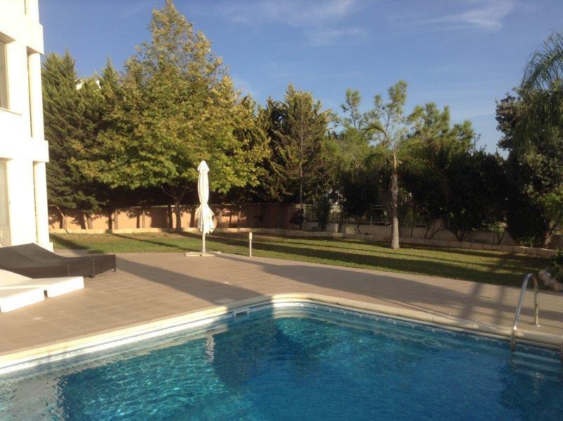 11050 וילה בטאלה, וילות נופש בקפריסין, וילה  ב וילות - Vila