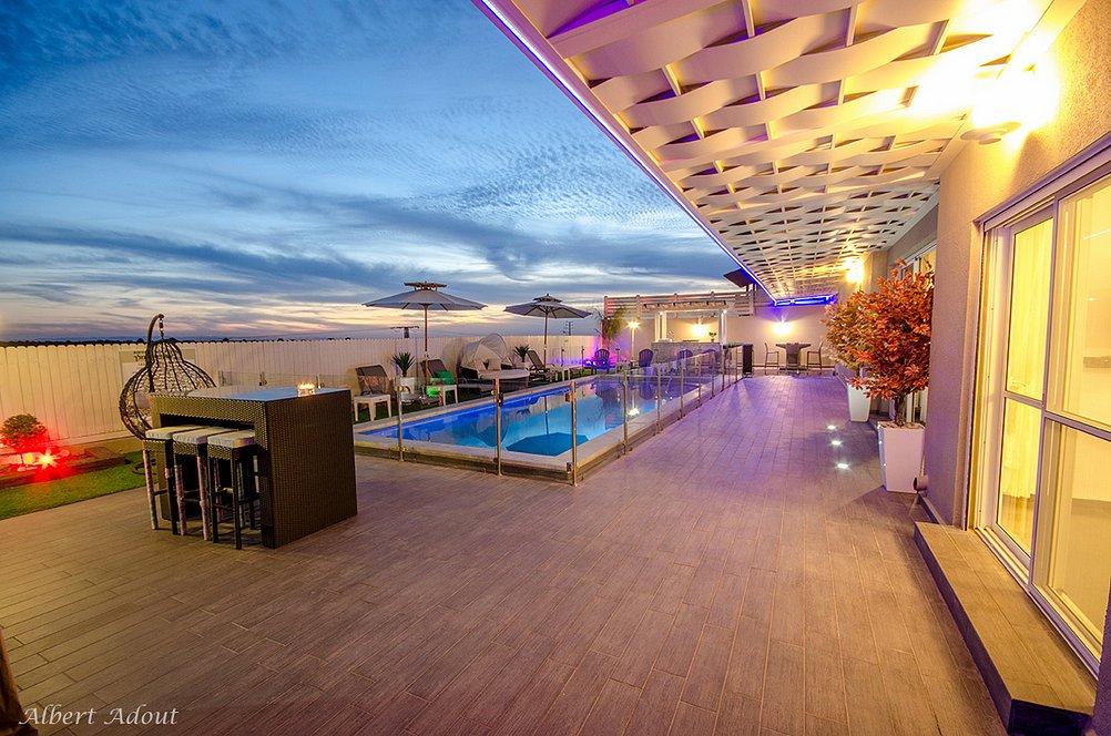 11285 המתחם החיצוני, וילה כינור דוד המלך, וילה  במנות וילות - Vila