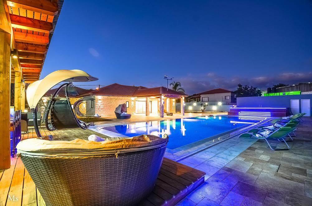 16550 מתחם חיצוני, אחוזת צוריאל - וילת יוקרה, וילה  בצוריאל וילות - Vila