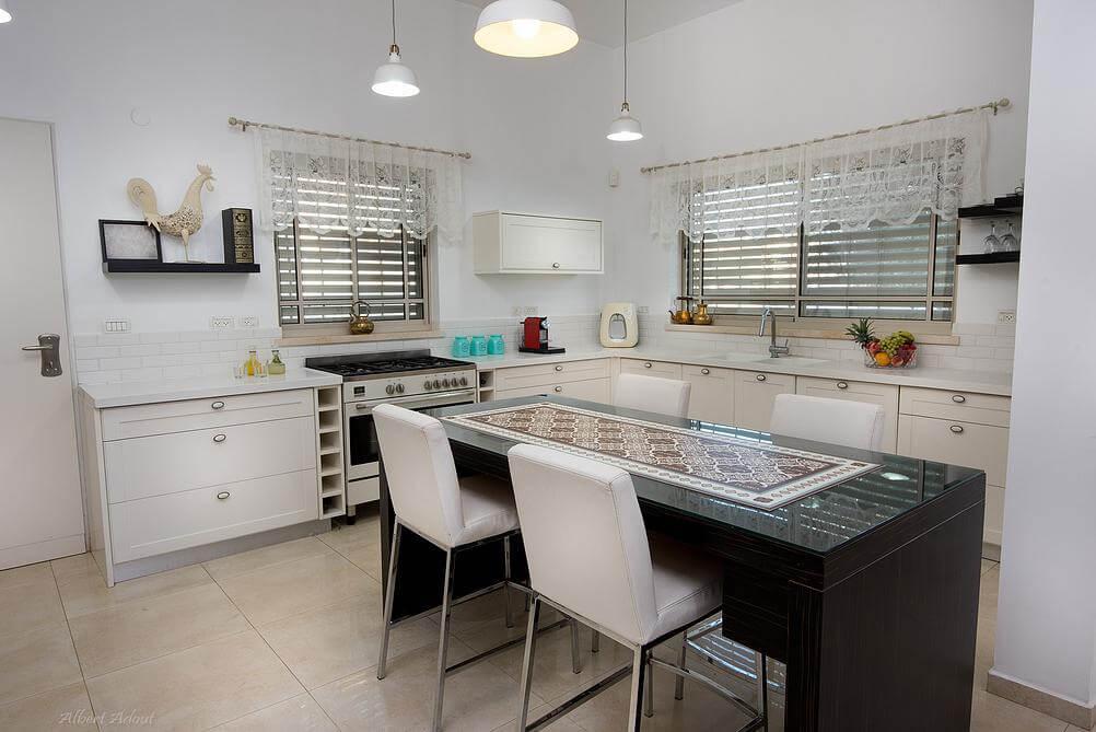 16923 פנים הוילה, וילה פלורין, וילה  במנות וילות - Vila