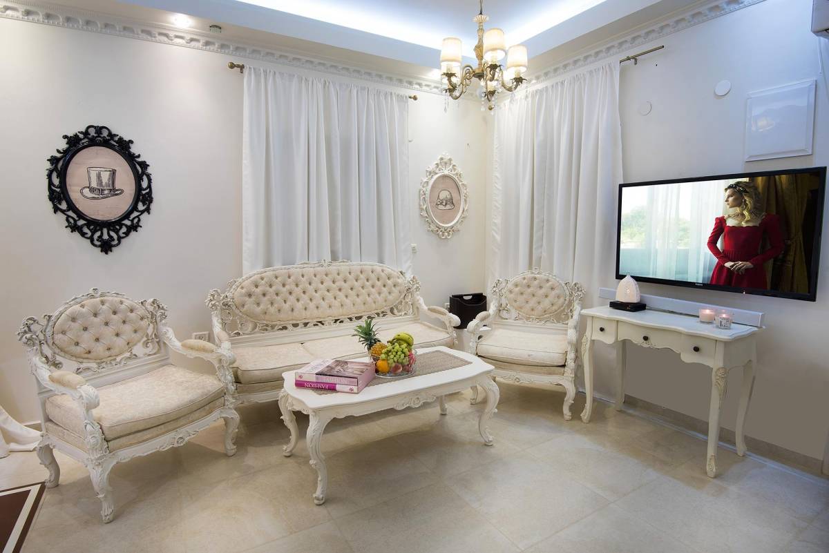 16938 פנים הוילה, וילה פלורין, וילה  במנות וילות - Vila