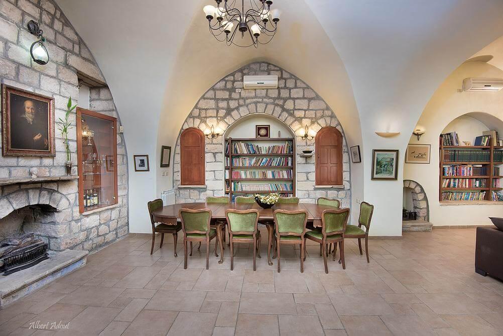 18057 הוילה, אצולת אירופה - שערי צפת, וילה  בצפת וילות - Vila