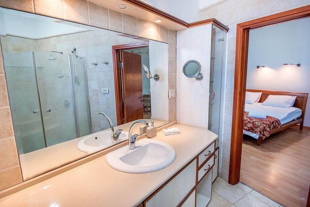 18064 הוילה, אצולת אירופה - שערי צפת, וילה  בצפת וילות - Vila