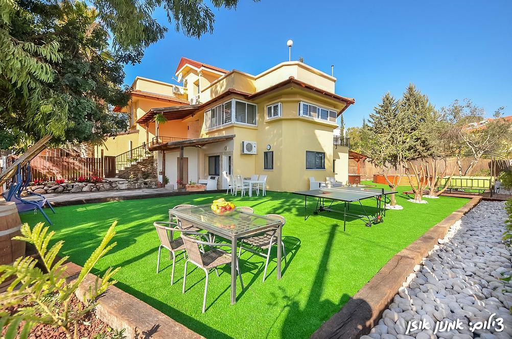 18408 מתחם חיצוני, אחוזת מור, וילה  באליפלט וילות - Vila