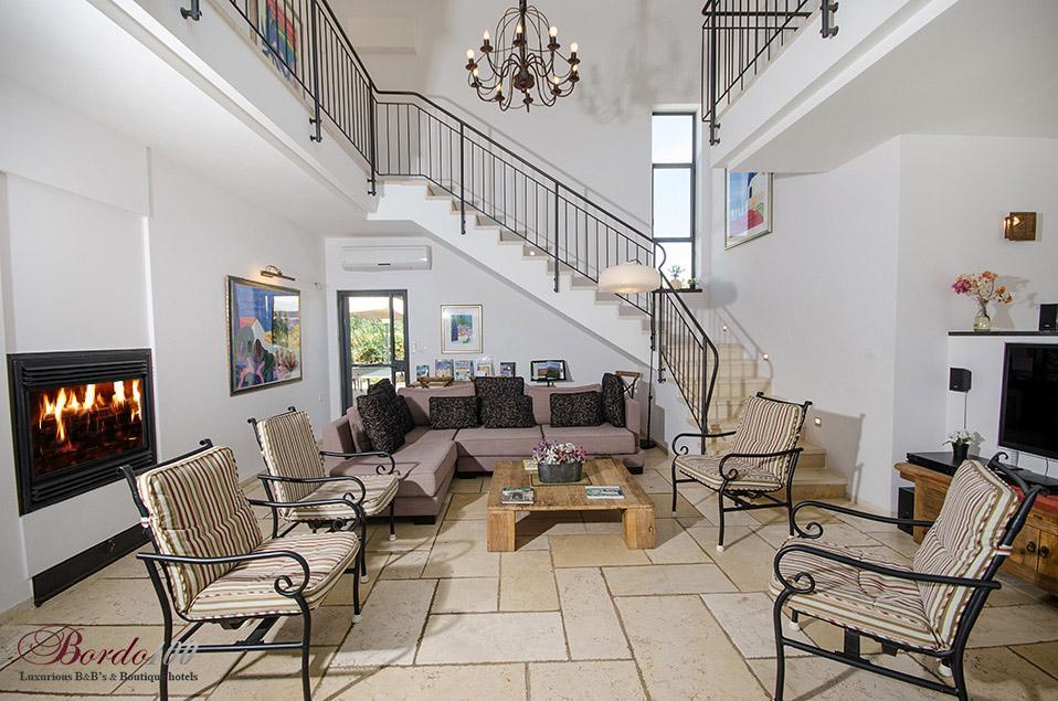 18468 פנים הוילה, וילה הבית במושבה, וילה  במגדל וילות - Vila