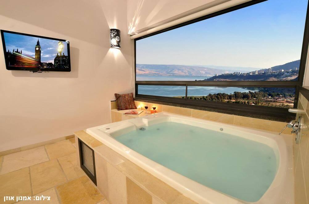 18478 פנים הוילה, וילה הבית במושבה, וילה  במגדל וילות - Vila