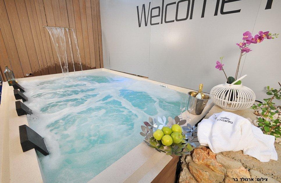 23012 מתחם חיצוני, וילה נוף לגליל, וילה  בנוף כנרת וילות - Vila