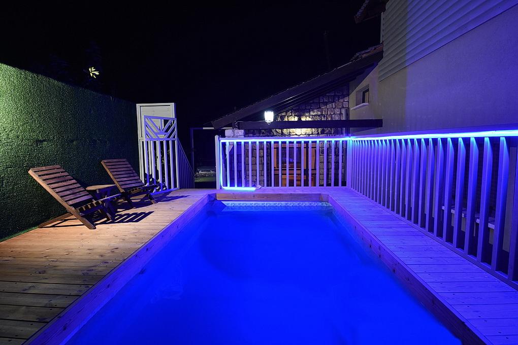 28126 מתחם חיצוני, הוילה בכרמים, וילה  בעלמה וילות - Vila