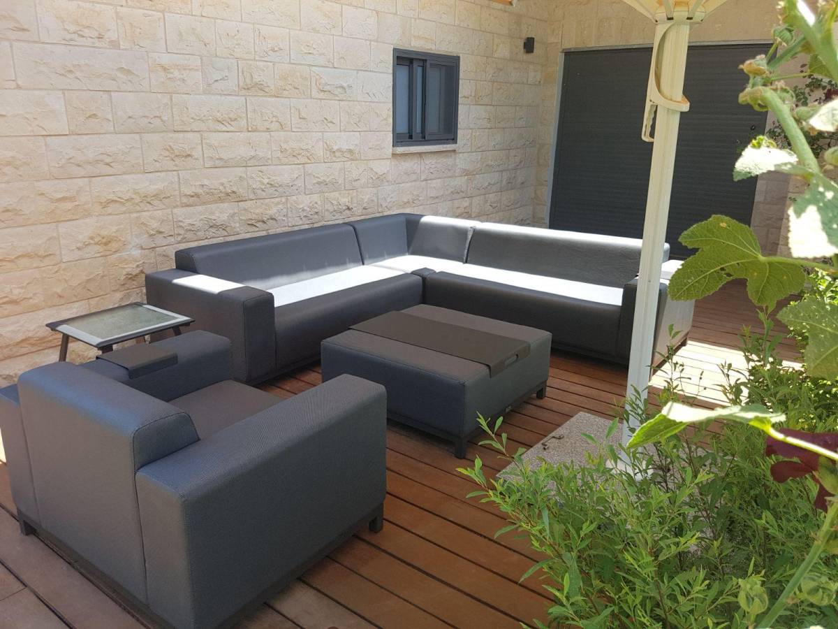 37454 מתחם חיצוני, אחוזת צוריאל - וילת יוקרה, וילה  בצוריאל וילות - Vila