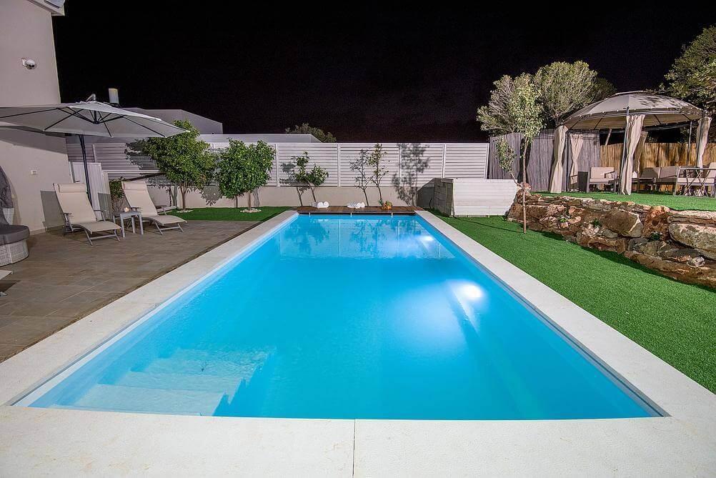 40245 מתחם חיצוני, וילה פלורין, וילה  במנות וילות - Vila