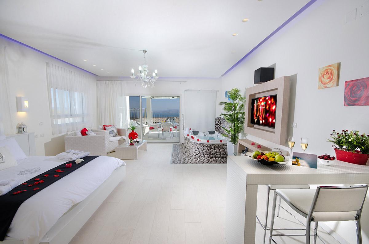 44643 סוויטות נוף, לה וילה בלנקה, וילה  בחד נס וילות - Vila