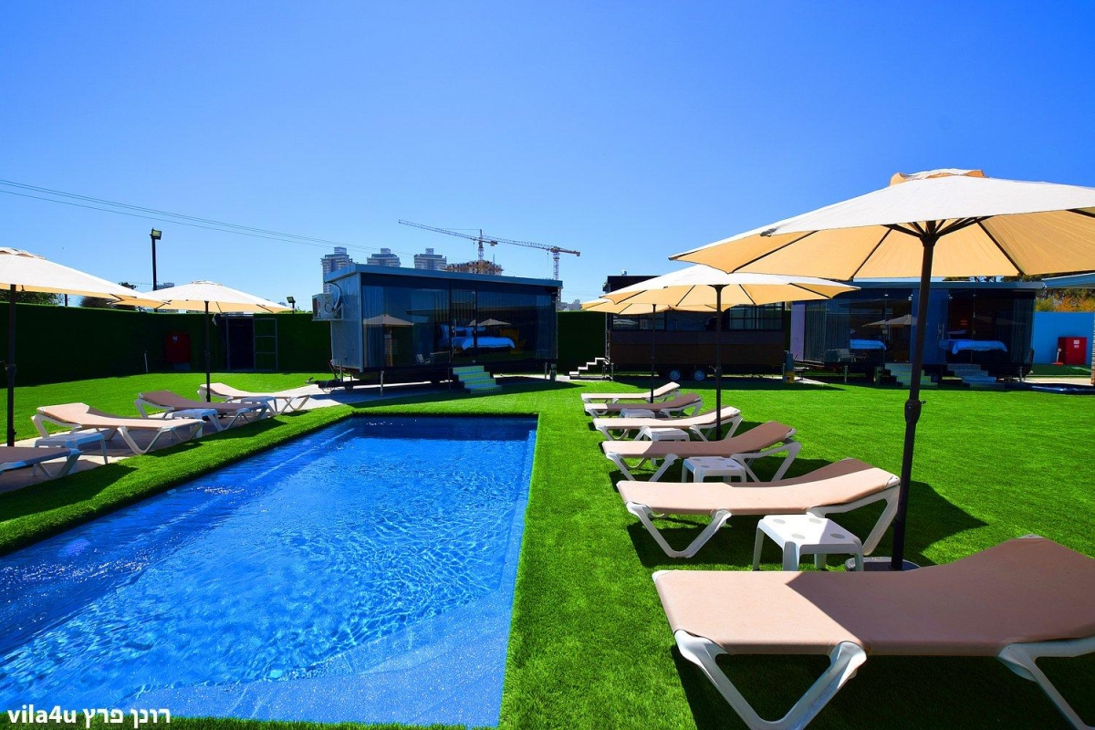 46141 מתחם חיצוני ובריכה, בית האצילים איוונטס, וילה  בנתניה וילות - Vila