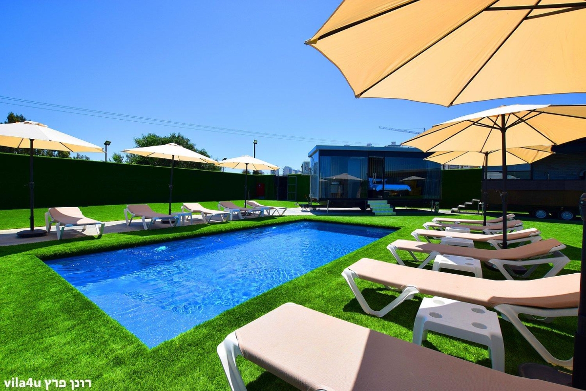 46151 מתחם חיצוני ובריכה, בית האצילים איוונטס, וילה  בנתניה וילות - Vila