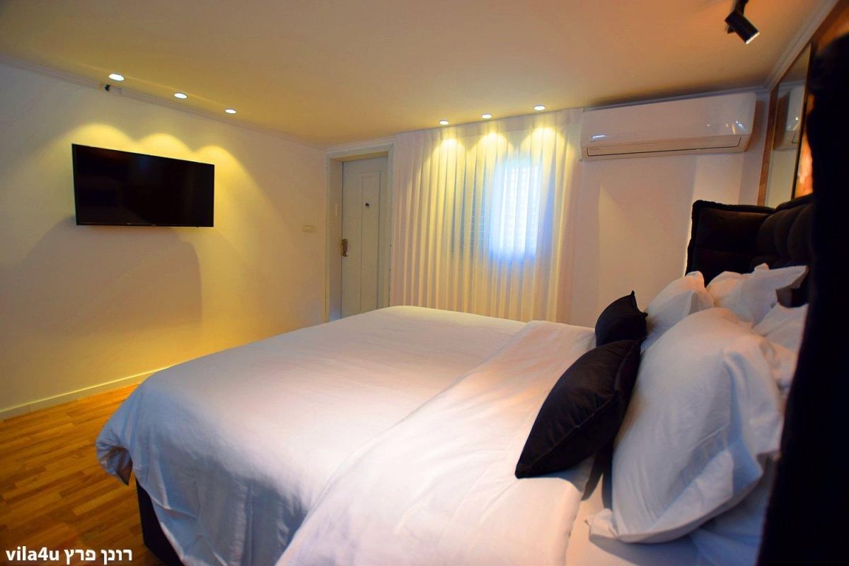 46162 מתחם פנימי, בית האצילים איוונטס, וילה  בנתניה וילות - Vila