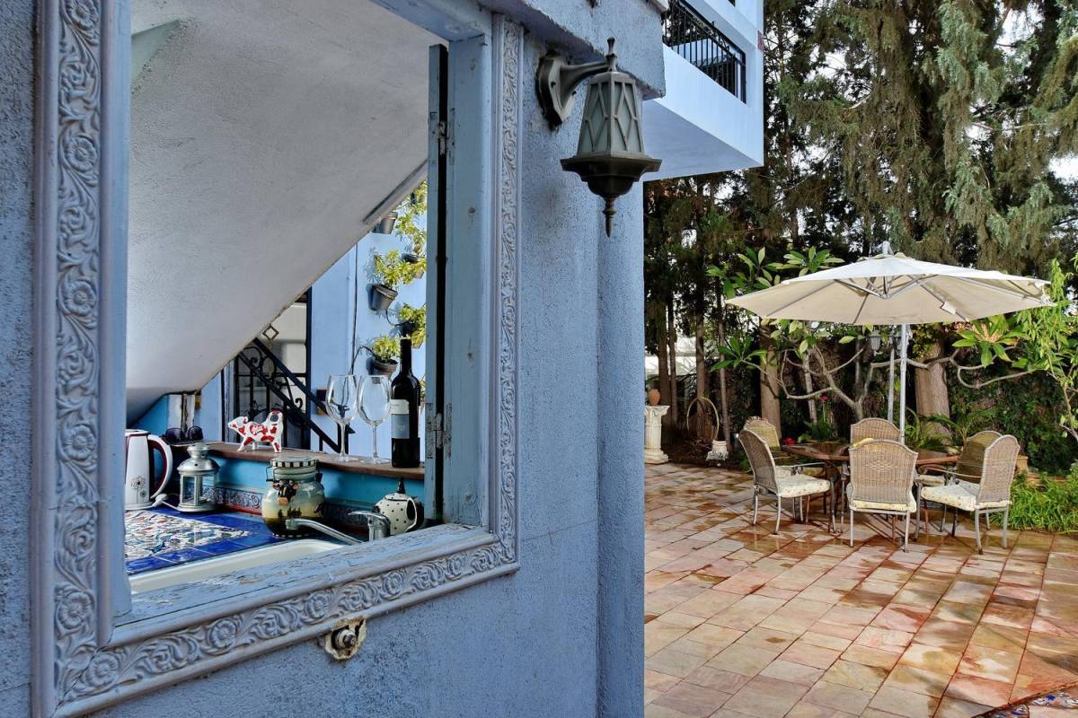 47235 החצר והבריכה, וילה הארמון הכחול בוטיק, וילה  בבנימינה וילות - Vila