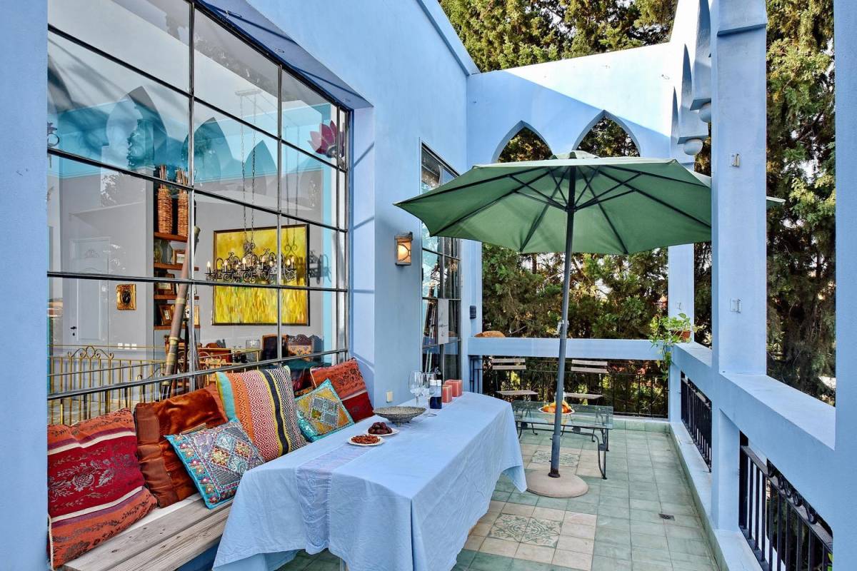 47240 החצר והבריכה, וילה הארמון הכחול בוטיק, וילה  בבנימינה וילות - Vila