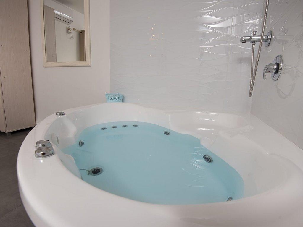 48005 המתחם הפנימי והחדרים, וילה גליו בגליל, וילה  בספסופה וילות - Vila