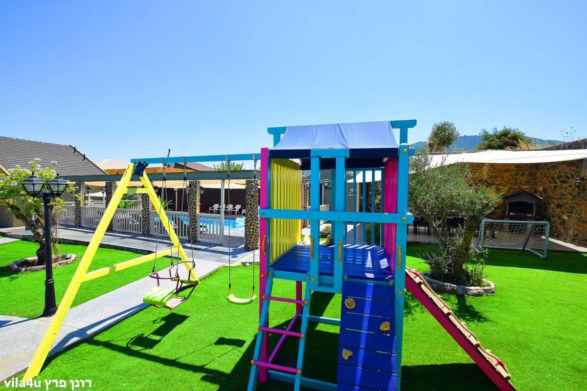 48315 החצר והבריכה, קדם אחוזת יוקרה, וילה  בספסופה וילות - Vila