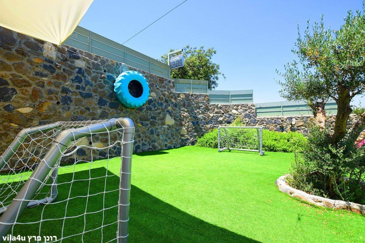 48318 החצר והבריכה, קדם אחוזת יוקרה, וילה  בספסופה וילות - Vila