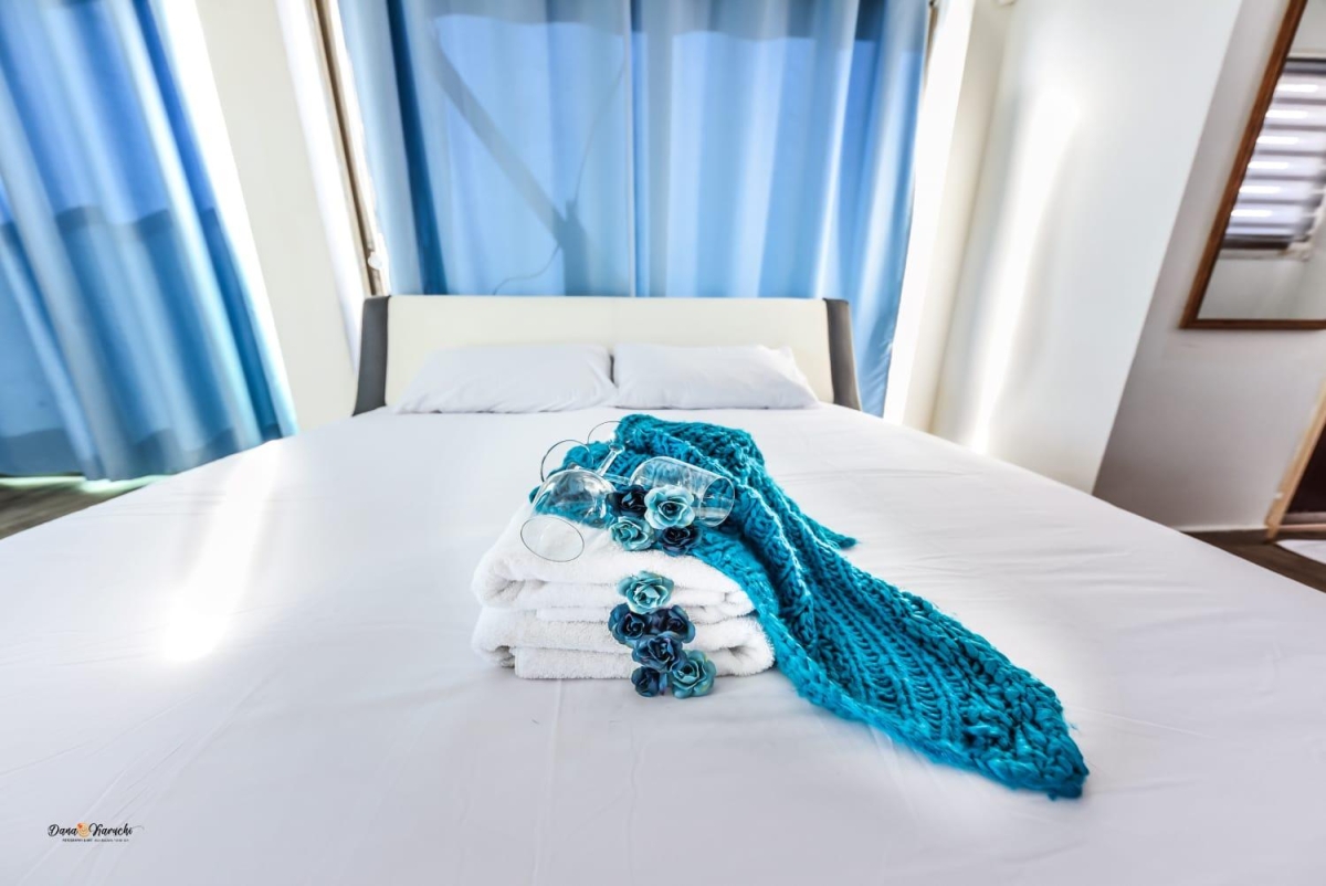 56347 גלריה כללית של הסוויטות, אחוזת נופים-מתחם סוויטות, וילה  בטבריה וילות - Vila