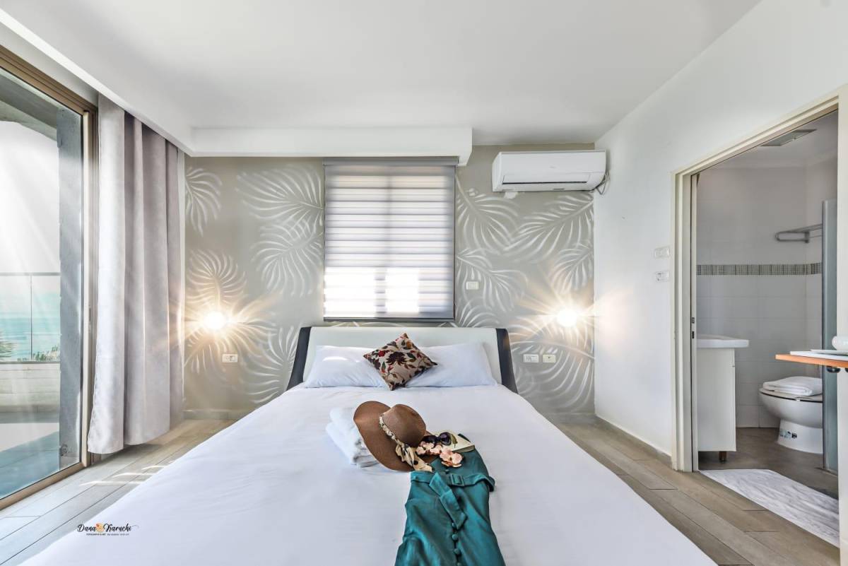 56381 גלריה כללית של הסוויטות, אחוזת נופים-מתחם סוויטות, וילה  בטבריה וילות - Vila