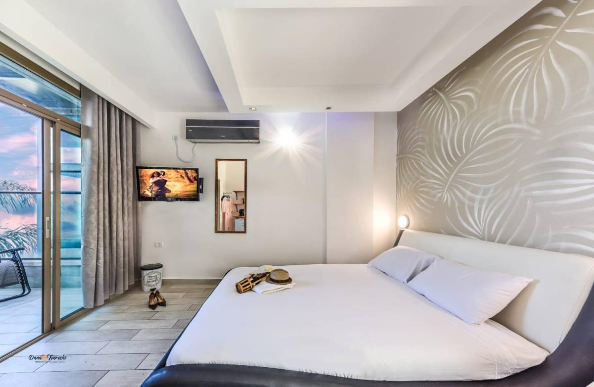 56385 גלריה כללית של הסוויטות, אחוזת נופים-מתחם סוויטות, וילה  בטבריה וילות - Vila