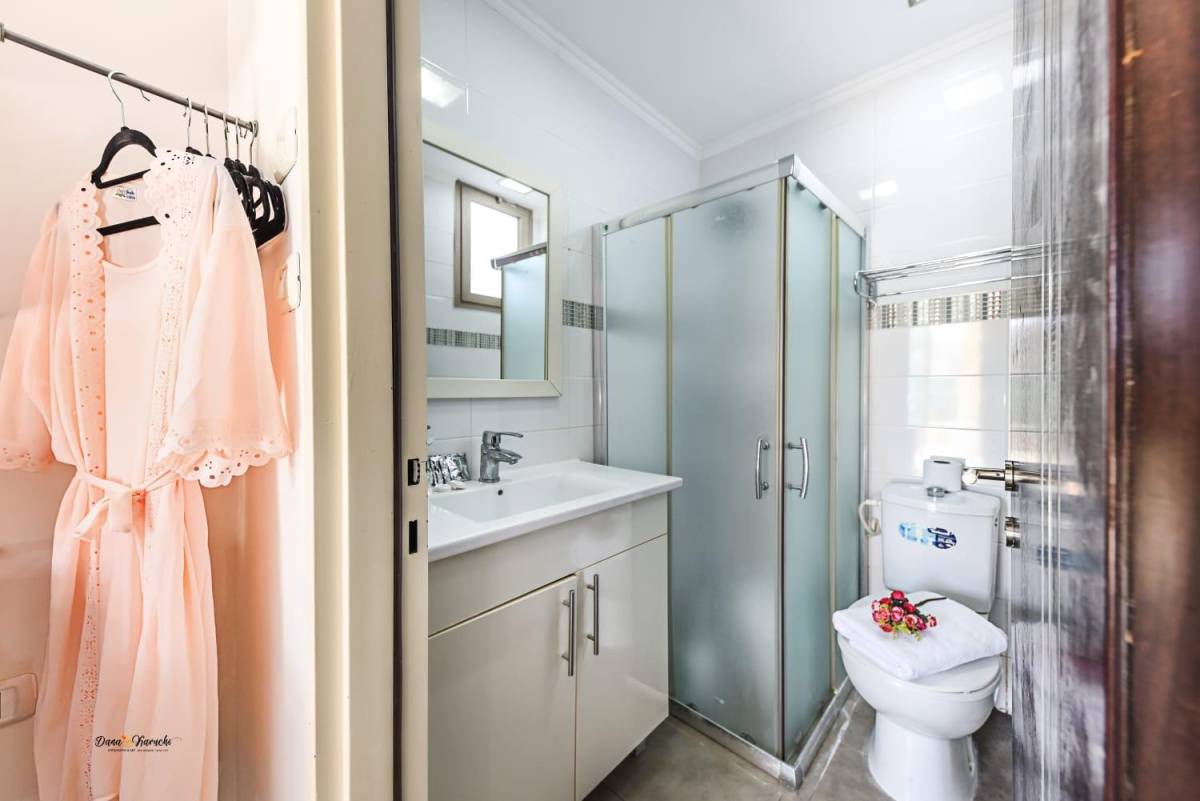 56397 גלריה כללית של הסוויטות, אחוזת נופים-מתחם סוויטות, וילה  בטבריה וילות - Vila