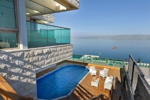 56403 גלריה כללית של הסוויטות, אחוזת נופים-מתחם סוויטות, וילה  בטבריה וילות - Vila