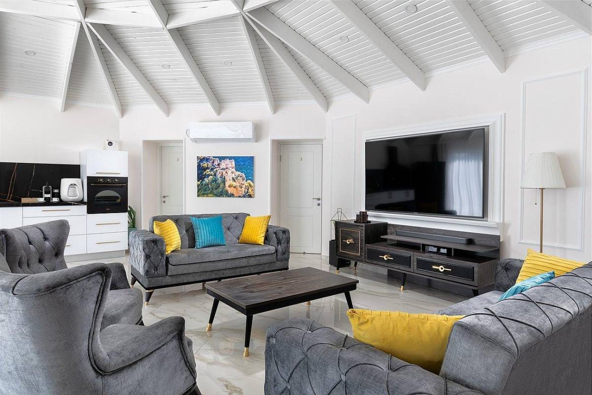 מרפסת צופה לנוף וילה מילגרוס בוטיק, וילה מילגרוס בוטיק, וילה  בעין יעקב וילות - Vila