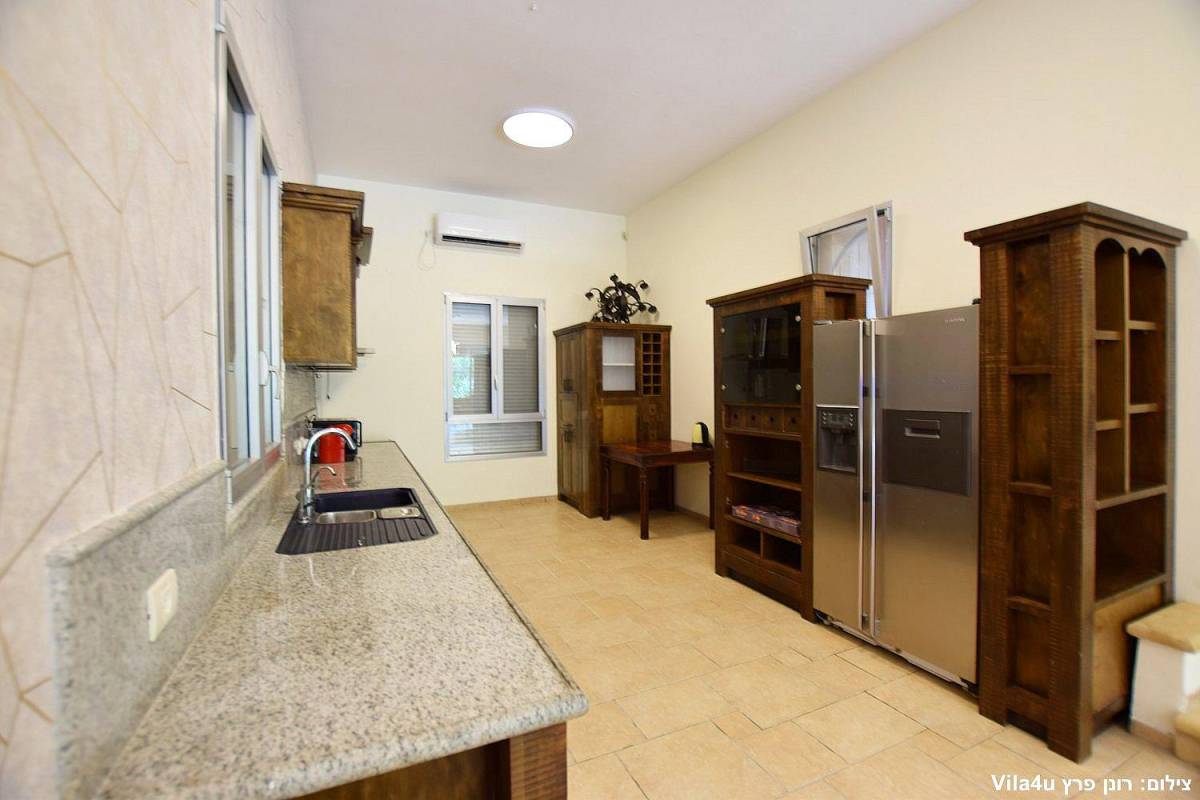 59894 מתחם פנימי, וילה סיזר פאלאס, וילה  בקיסריה וילות - Vila