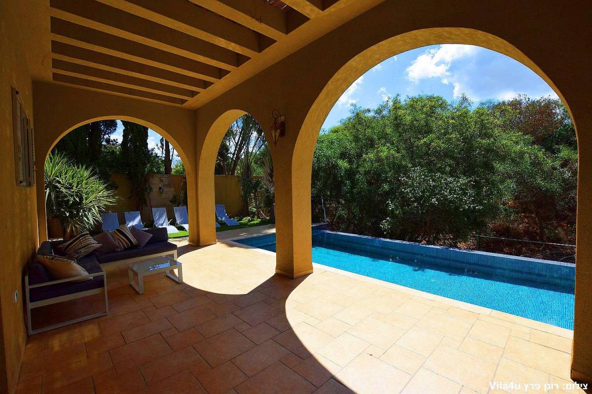 59916 מתחם חיצוני, וילה סיזר פאלאס, וילה  בקיסריה וילות - Vila