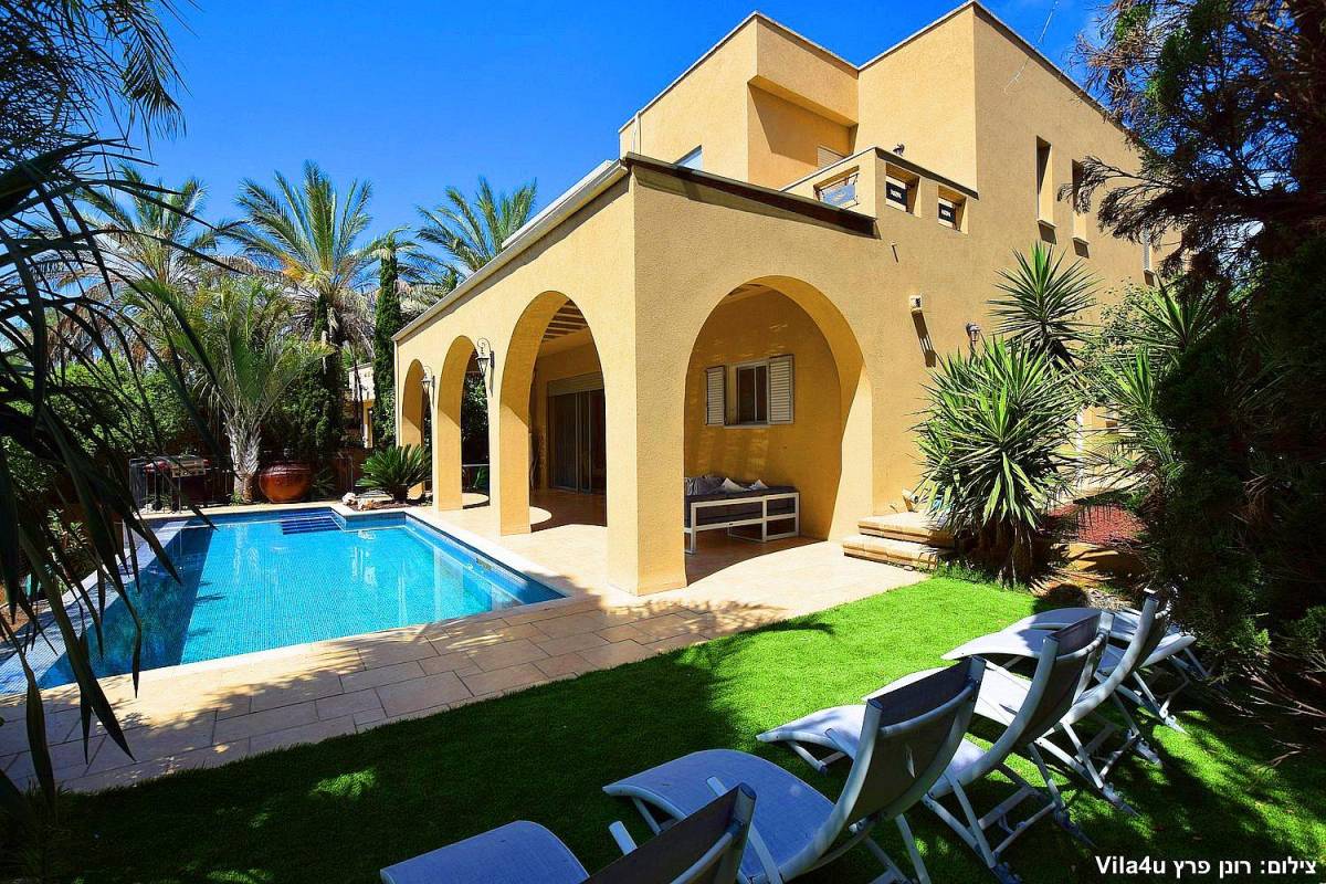 59920 מתחם חיצוני, וילה סיזר פאלאס, וילה  בקיסריה וילות - Vila