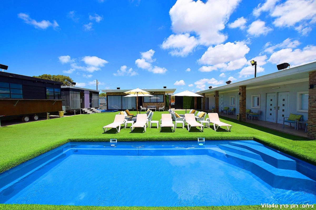 60019 מתחם חיצוני ובריכה, בית האצילים איוונטס, וילה  בנתניה וילות - Vila