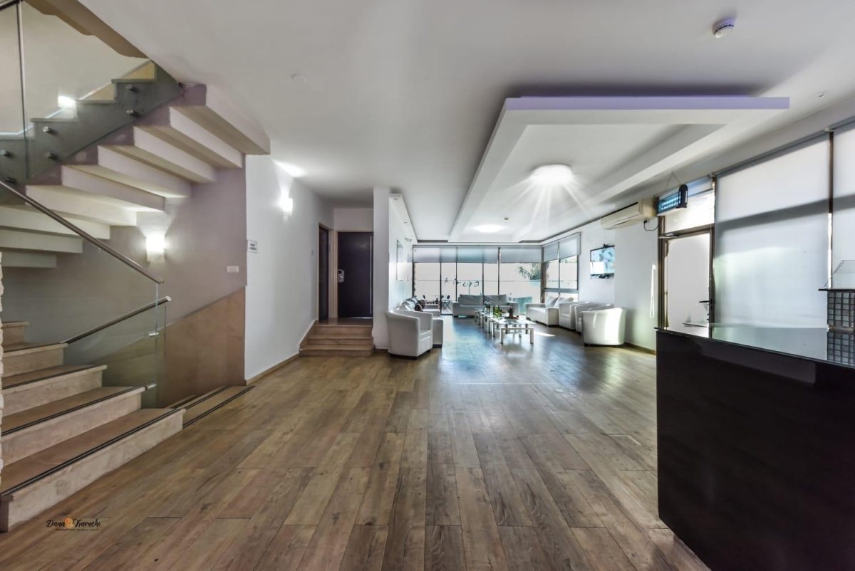 62171 לובי המתחם וקבלת אורחים, אחוזת נופים-מתחם סוויטות, וילה  בטבריה וילות - Vila