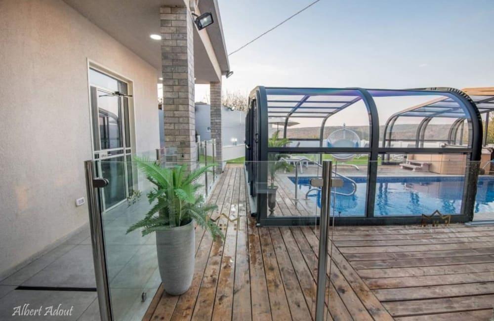 65412 גלריה כללית, אחוזה על המים, וילה  בשומרה וילות - Vila