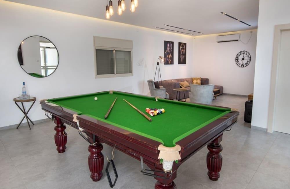 65428 מתחם פנימי, אחוזה על המים, וילה  בשומרה וילות - Vila