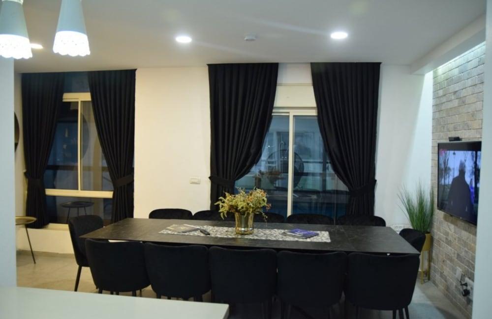 65438 מתחם פנימי, אחוזה על המים, וילה  בשומרה וילות - Vila