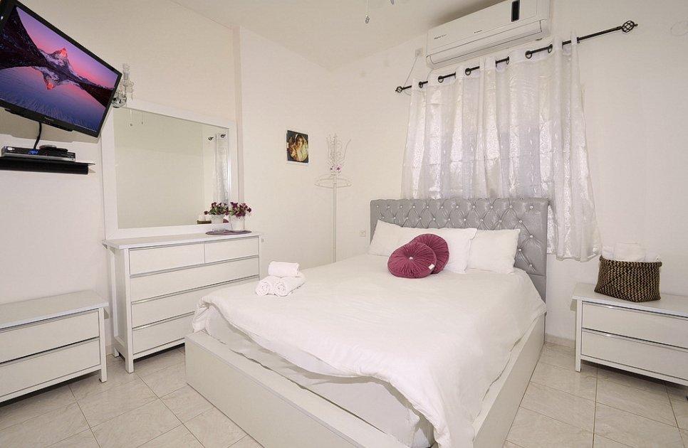 66375 גלריה כללית, וילה אחוזת כרמל, וילה  בעין יעקב וילות - Vila