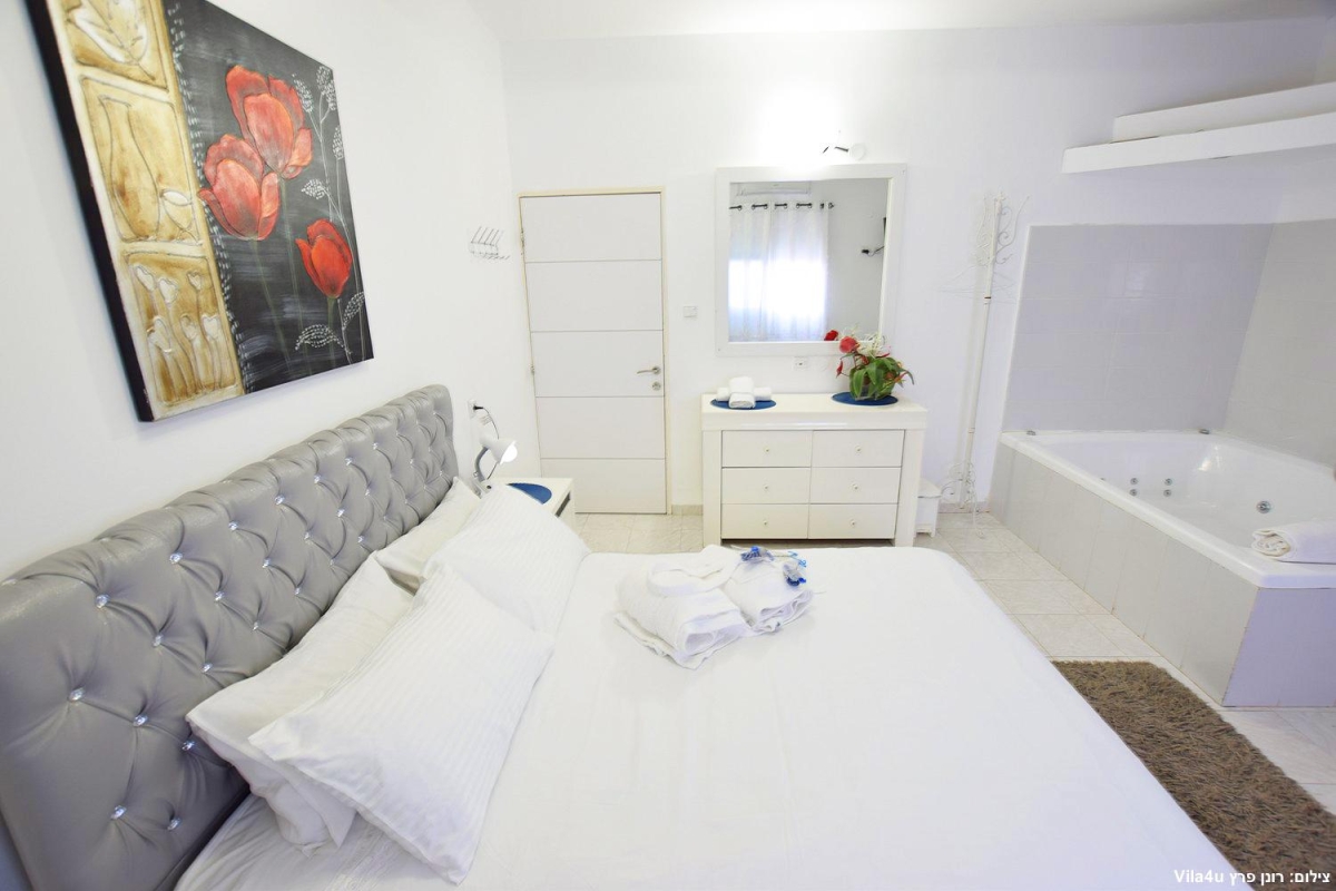 66398 גלריה כללית, וילה אחוזת כרמל, וילה  בעין יעקב וילות - Vila