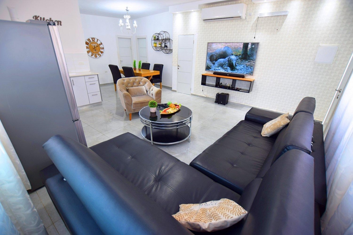 66846 הוילה, אגם בגליל, וילה  בעבדון וילות - Vila