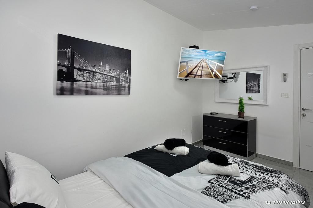 66849 הוילה, אגם בגליל, וילה  בעבדון וילות - Vila