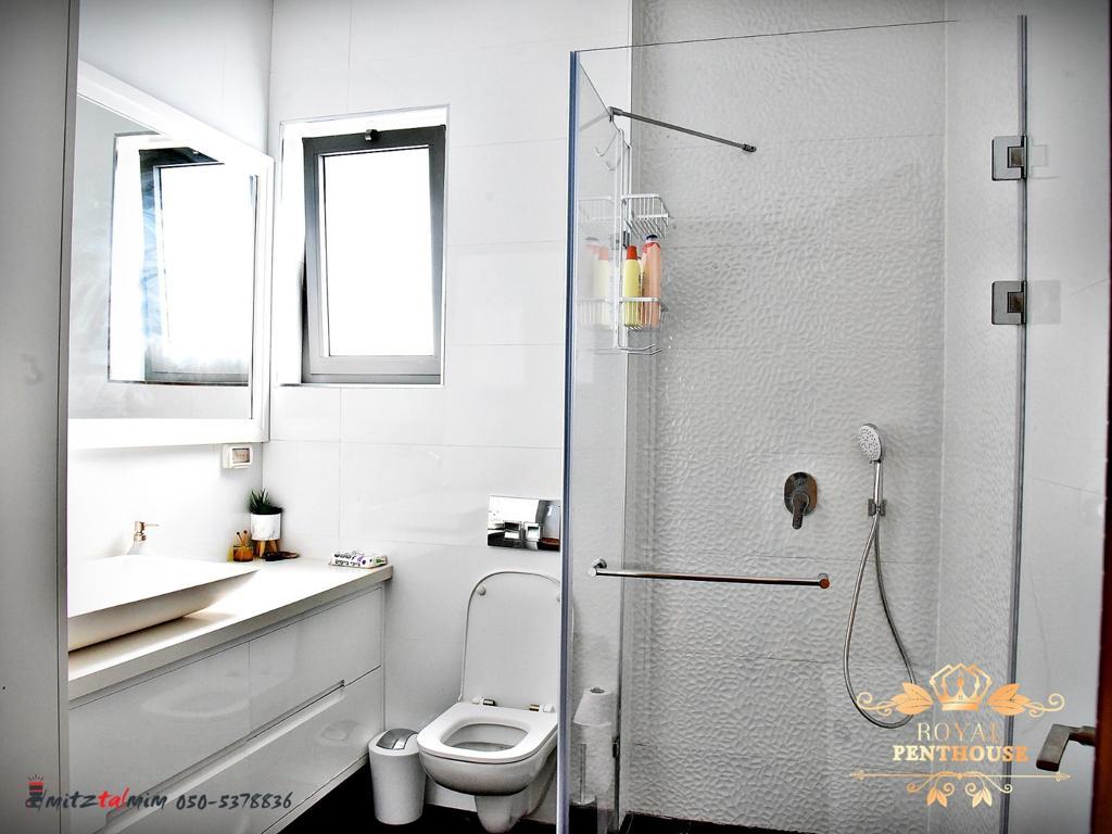 67503 גלריה כללית, וילת רויאל, וילה  בחדרה וילות - Vila