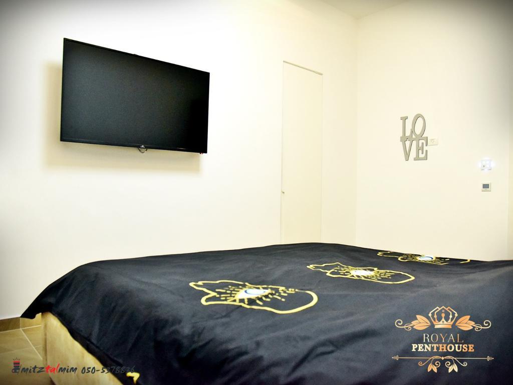 67510 גלריה כללית, וילת רויאל, וילה  בחדרה וילות - Vila